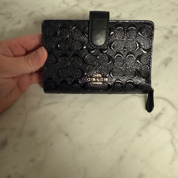 Coach Black Patent Leather Embossed Leather Wallet - Picture 1 of 11